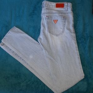 Guess light wash ripped Jean's